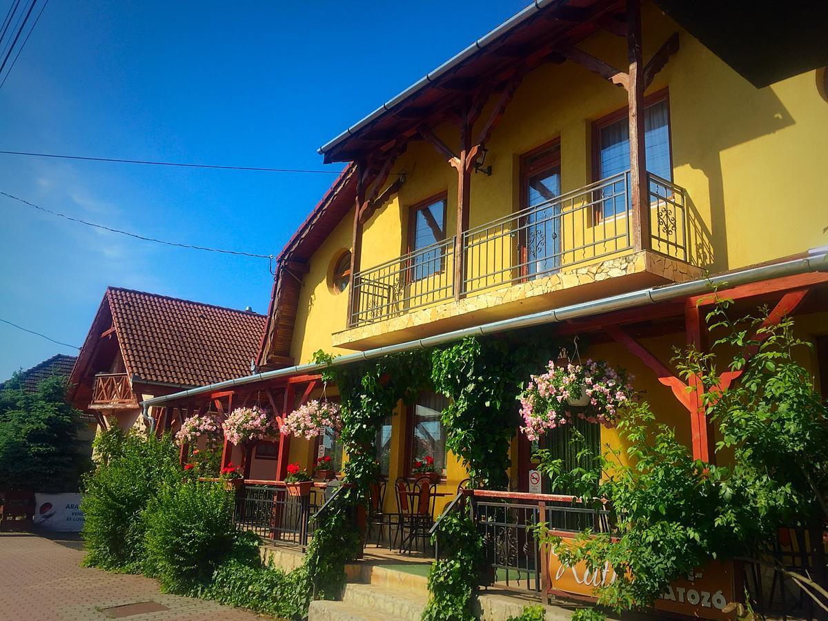 Villa Negra Motel Berzence Ngoại thất bức ảnh